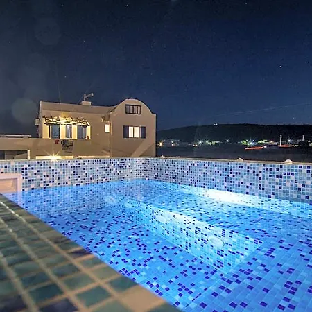 Hotel White & Blue