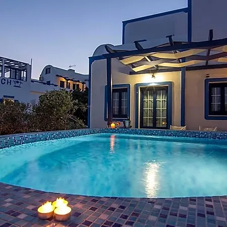 White & Blue Hotel