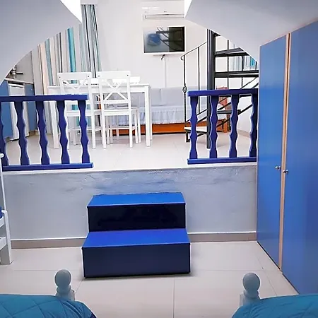 Hotel White & Blue 3*